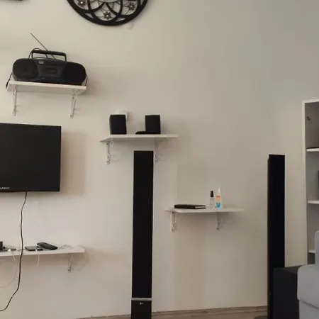 Big Full 2+1 House, Aparted Kitchen, Feel Like Kusadası